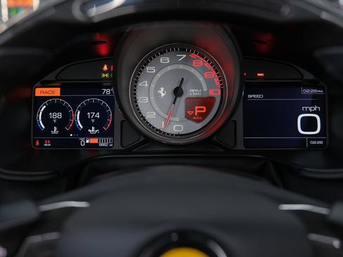 Used 2023 Ferrari Portofino M RWD image 26