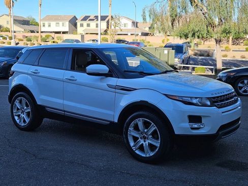 Used 2013 Land Rover Range Rover Evoque Pure Plus AWD/4WD image 3