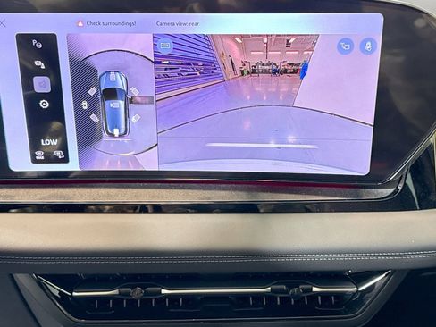 New 2027 Audi Q6 e-tron Premium Plus image 12