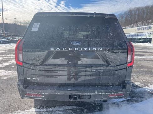 Used 2025 Ford Expedition Active image 7
