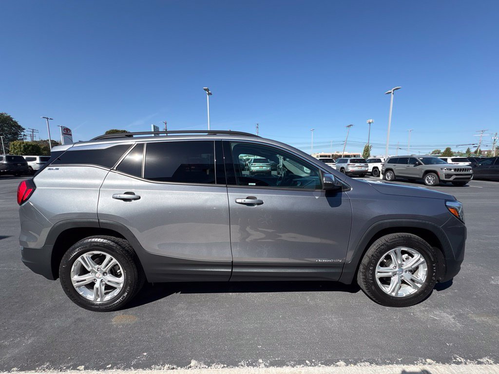 Used 2019 GMC Terrain SLE w/ Driver Convenience Package FWD image 6