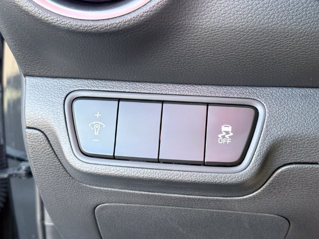 Used 2023 Kia Forte LXS FWD image 22