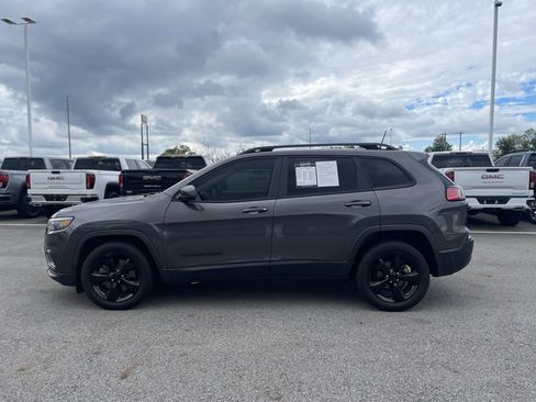Used 2020 Jeep Cherokee Latitude Plus image 4