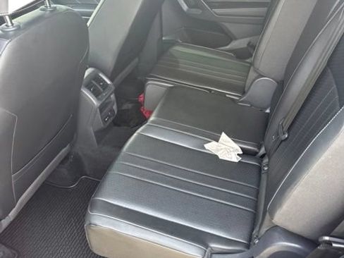 Used 2022 Volkswagen Tiguan SE R-Line FWD image 8