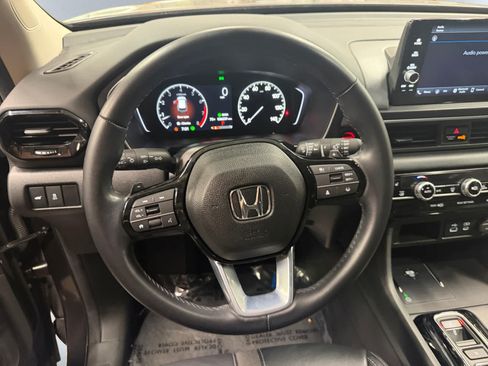 Used 2024 Honda Pilot EX-L image 17
