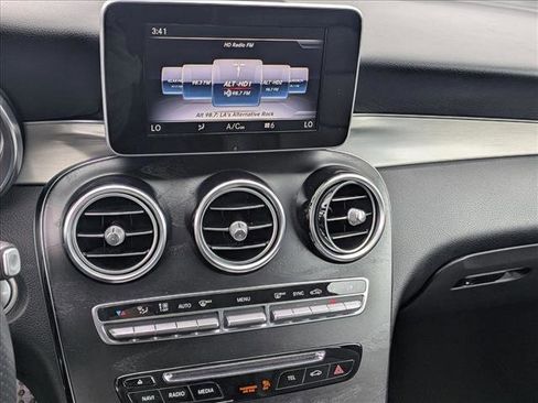 Used 2019 Mercedes-Benz GLC 300 image 14