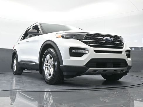 Used 2021 Ford Explorer XLT w/ Equipment Group 202A RWD image 68