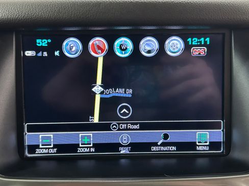 Used 2019 Chevrolet Suburban LT image 7