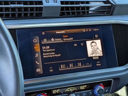 Used 2022 Audi Q3 2.0T Premium Plus image 25