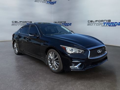 Used 2019 INFINITI Q50 Luxe image 3