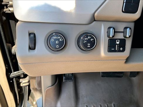 Used 2015 GMC Yukon SLE w/ HD Trailering Package AWD/4WD image 32