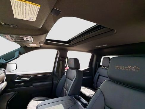 New 2026 Chevrolet Silverado 1500 High Country AWD/4WD image 24
