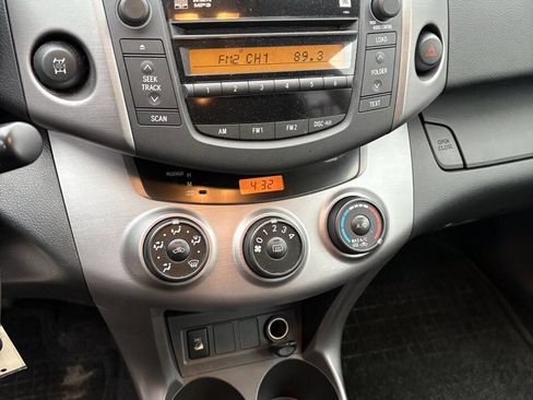 Used 2007 Toyota RAV4 Sport image 19