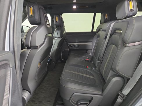 Used 2024 Rivian R1S Adventure AWD/4WD image 21