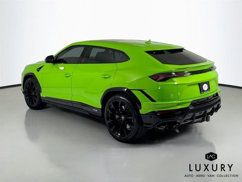 Used 2024 Lamborghini Urus S image 8