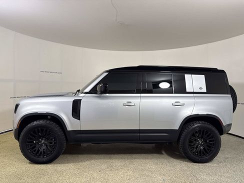 Used 2024 Land Rover Defender 110 S AWD/4WD image 2