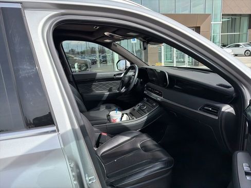 Used 2022 Hyundai Palisade Calligraphy image 18
