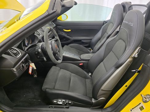 Certified 2025 Porsche 718 Boxster Spyder RS image 14
