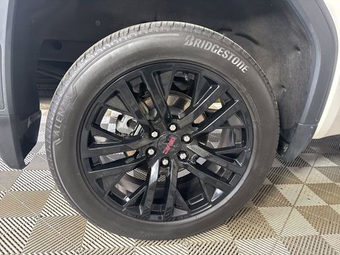 Used 2024 GMC Sierra 1500 Denali w/ Technology Package image 33