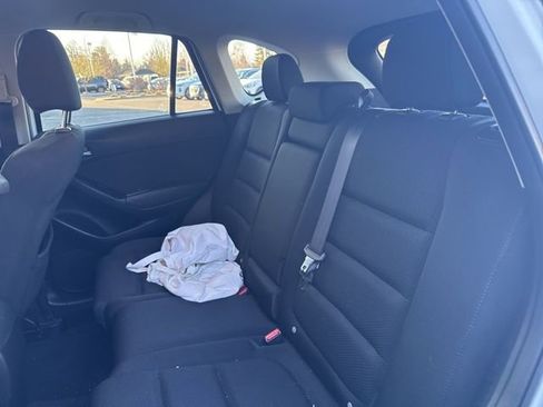 Used 2016 MAZDA CX-5 Touring image 11