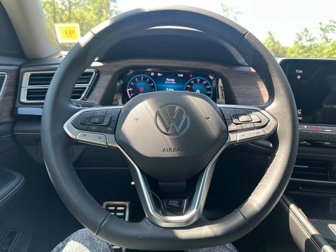 New 2026 Volkswagen Atlas SEL Premium R-Line AWD/4WD image 12