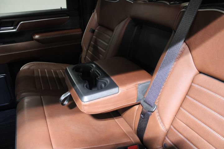 Used 2024 GMC Sierra 2500 Denali Ultimate AWD/4WD image 23
