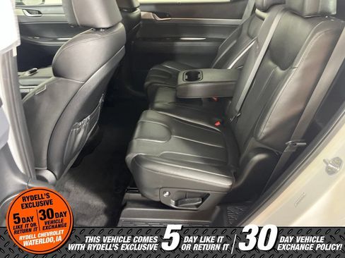 Used 2022 Hyundai Palisade SEL w/ 8P Bench Seat Package AWD/4WD image 20