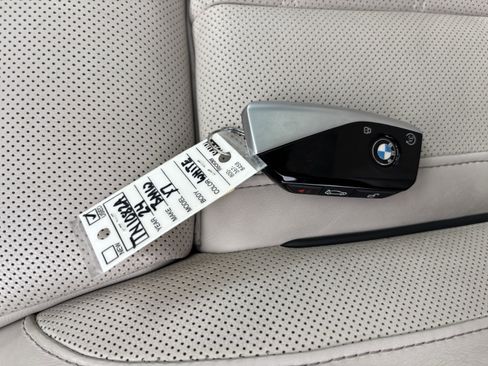 Certified 2024 BMW X7 xDrive40i w/ Executive Package image 38