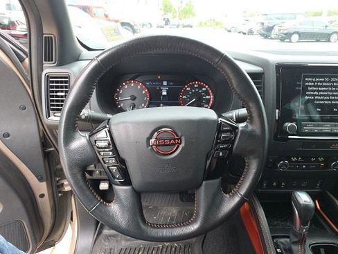 Used 2022 Nissan Frontier Pro-X image 16