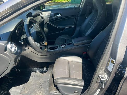 Used 2017 Mercedes-Benz GLA 250 image 8