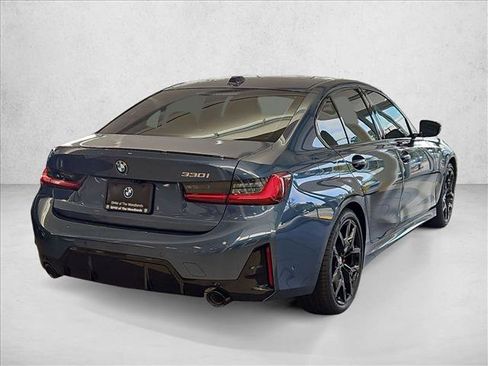 Used 2026 BMW 330i Sedan w/ M Sport Package RWD image 2