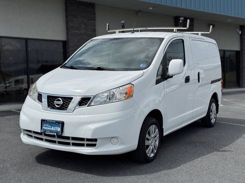 Used 2018 Nissan NV200 SV FWD image 2