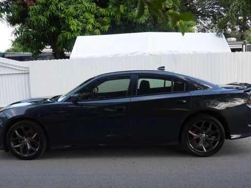 Used 2019 Dodge Charger GT RWD image 3