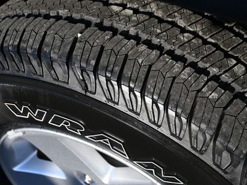 Used 2018 Jeep Wrangler Unlimited Sport S image 26