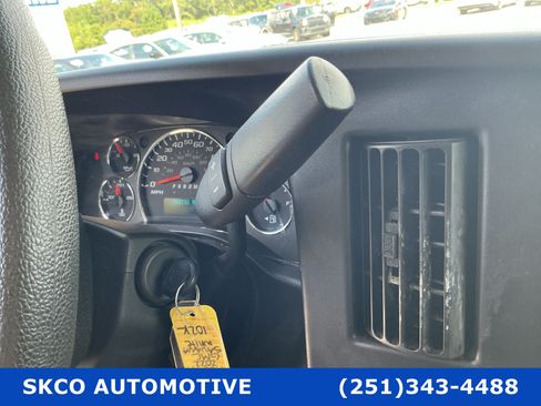 Used 2022 GMC Savana 2500 w/ Driver Convenience Package RWD image 15