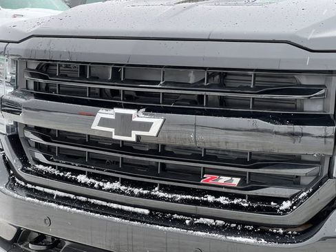 Used 2018 Chevrolet Silverado 1500 LTZ Z71 w/ LTZ Plus Package image 43