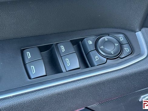 Certified 2025 Chevrolet Silverado 1500 LTZ AWD/4WD image 13