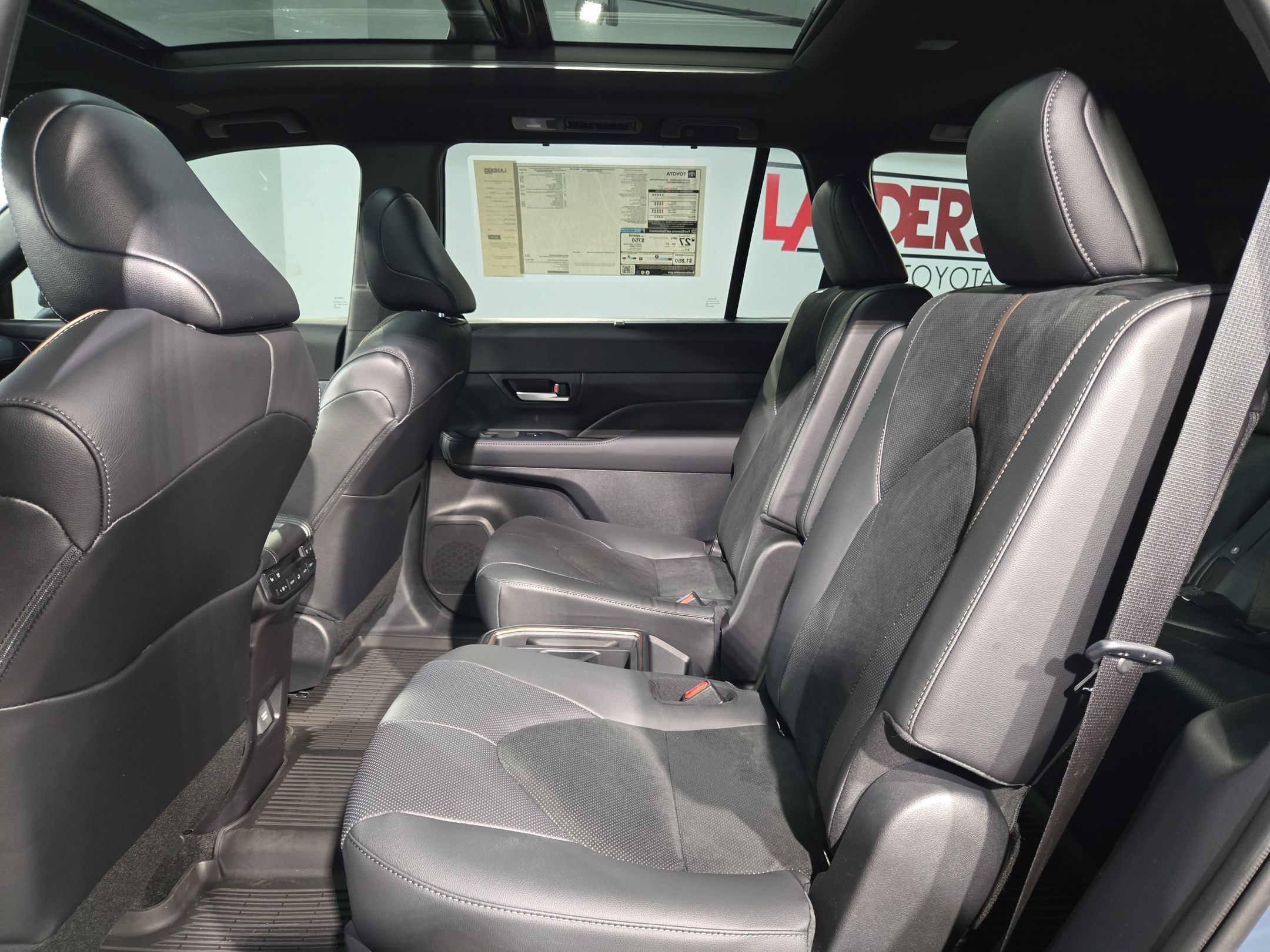 New 2026 Toyota Grand Highlander AWD Hybrid image 24