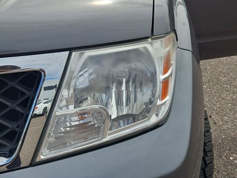 Certified 2021 Nissan Frontier SV RWD image 29