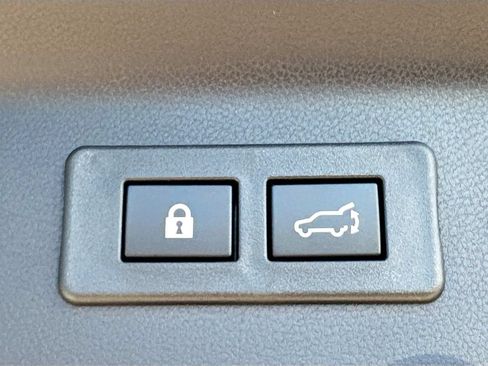 New 2026 Subaru Forester Premium AWD/4WD image 33