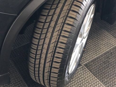 Used 2020 Nissan Rogue S AWD/4WD image 19