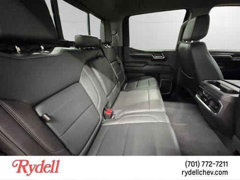 Used 2024 GMC Sierra 1500 SLT w/ SLT Premium Plus Package image 17