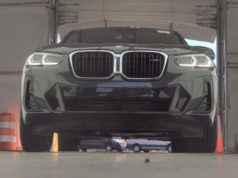 Used 2023 BMW X4 M40i w/ Premium Package AWD/4WD image 4