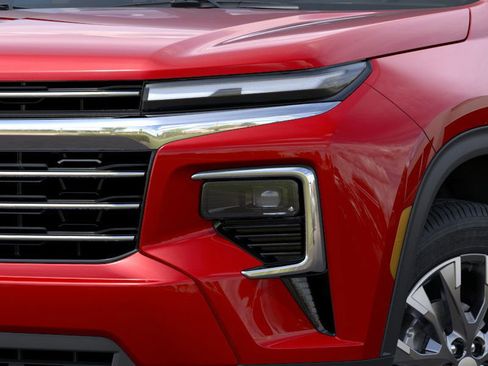 New 2025 Chevrolet Traverse LT w/ Sun and Wheel Package FWD image 38
