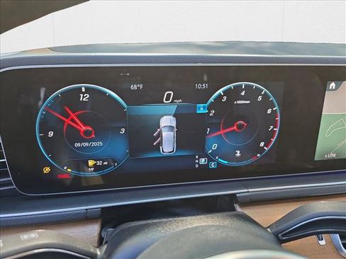 Used 2021 Mercedes-Benz GLE 350 4MATIC image 19