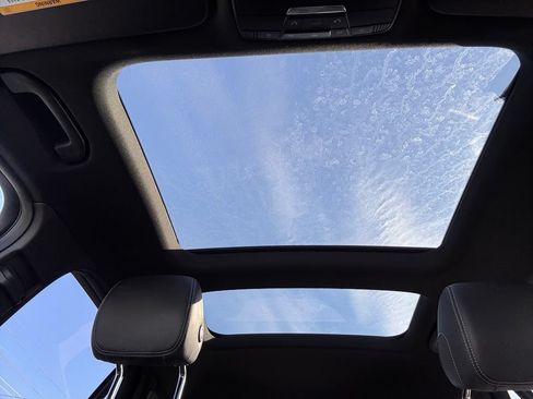 Used 2019 Mercedes-Benz GLC 300 4MATIC image 52