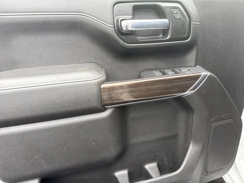 Used 2021 Chevrolet Silverado 1500 LT Trail Boss w/ Bed Protection Package image 16