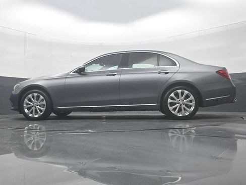 Used 2017 Mercedes-Benz E 300 4MATIC w/ Premium 1 Package image 30
