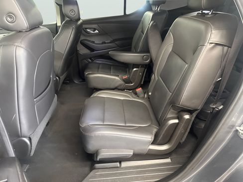 Used 2021 Chevrolet Traverse LT AWD/4WD image 8
