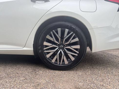 Used 2025 Nissan Altima 2.5 SV FWD image 26